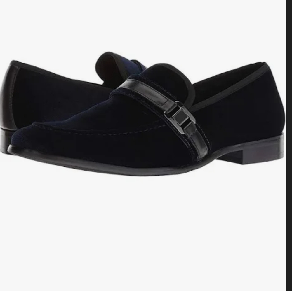 Brand New Navy velvet and black Steve Madden Tuxedo shoes